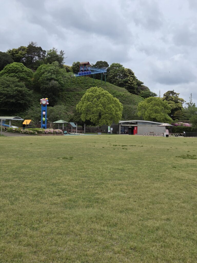 芝生広場