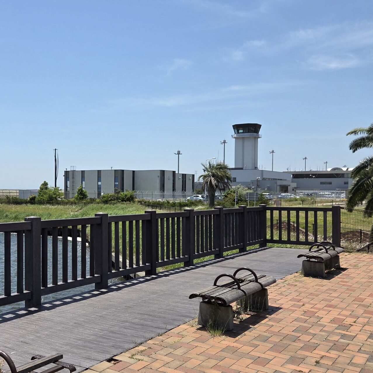 山口宇部空港ふれあい公園横の宇部空港ターミナル