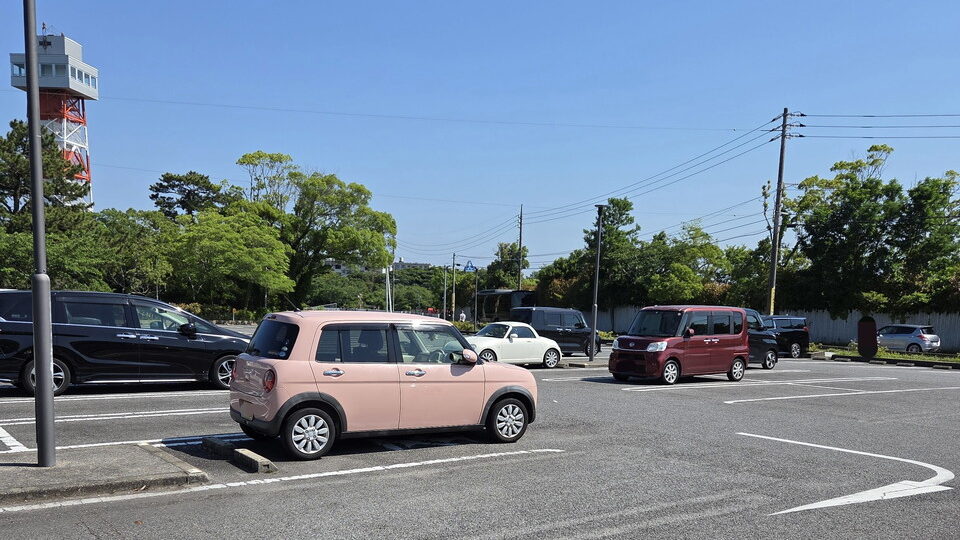 ときわ公園の中央駐車場の様子別角度
