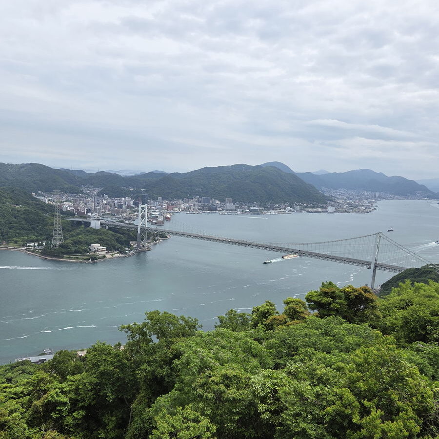 火の山公園展望台から見た関門海峡西側