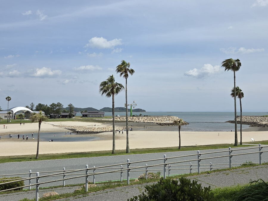 きらら博記念公園の月の海