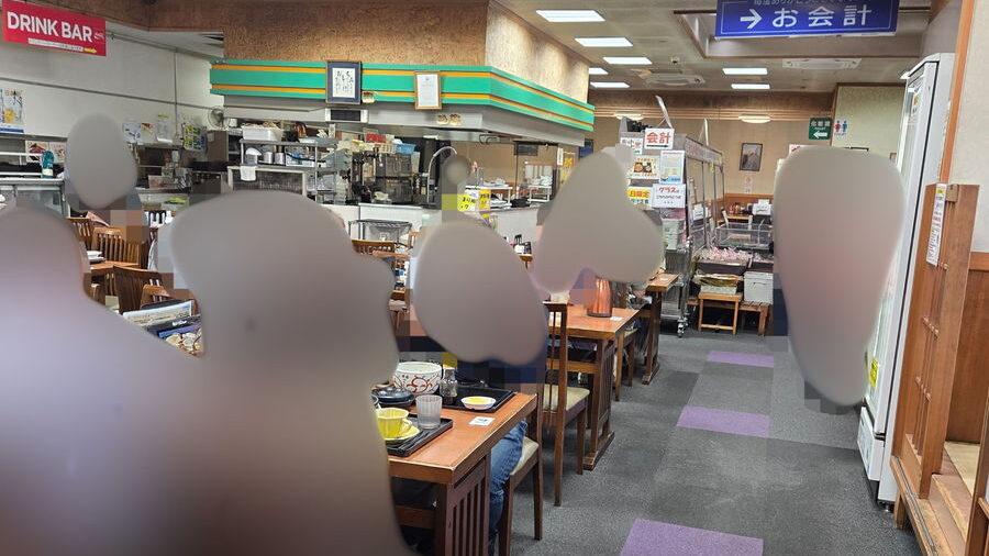 ドライブインみちしおの店内の様子